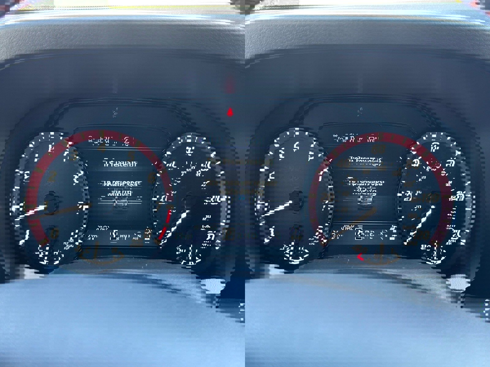 New 2026 Nissan Frontier PRO-4X w/ Pro-4x Convenience Package image 25