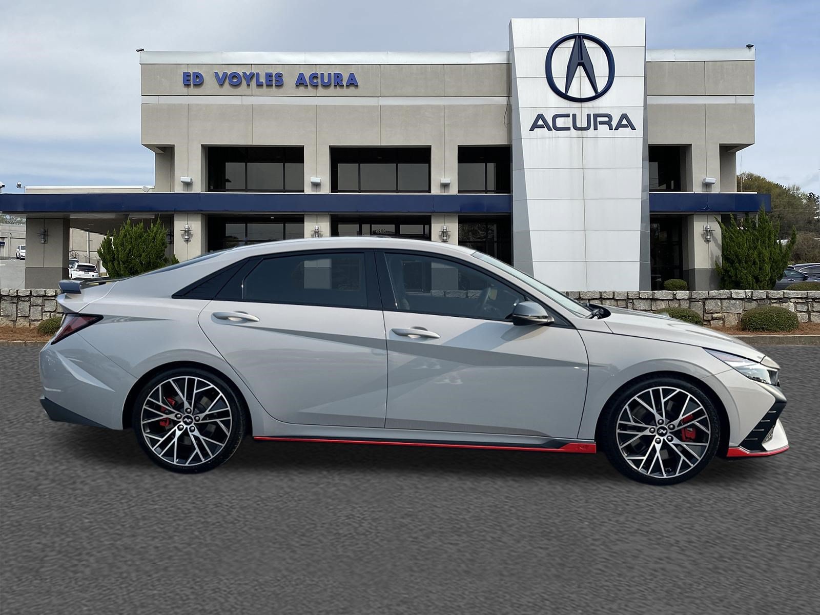 Used 2022 Hyundai Elantra N w/ Preferred Accessory Package FWD image 4