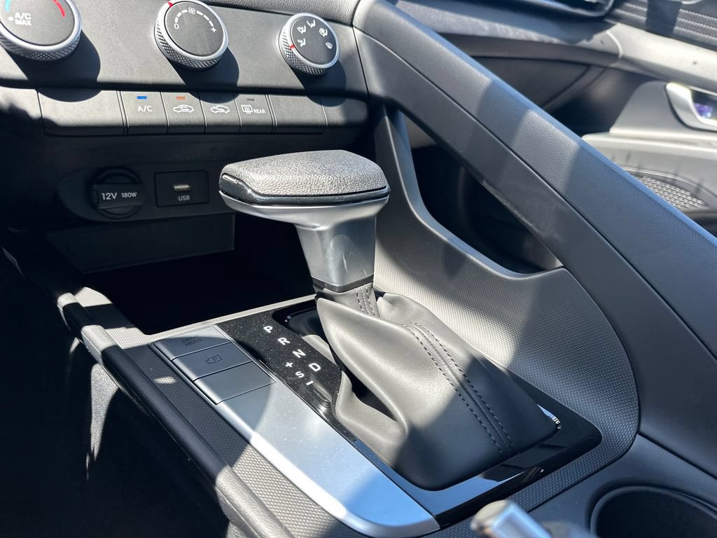 New 2026 Hyundai Elantra SE FWD image 23