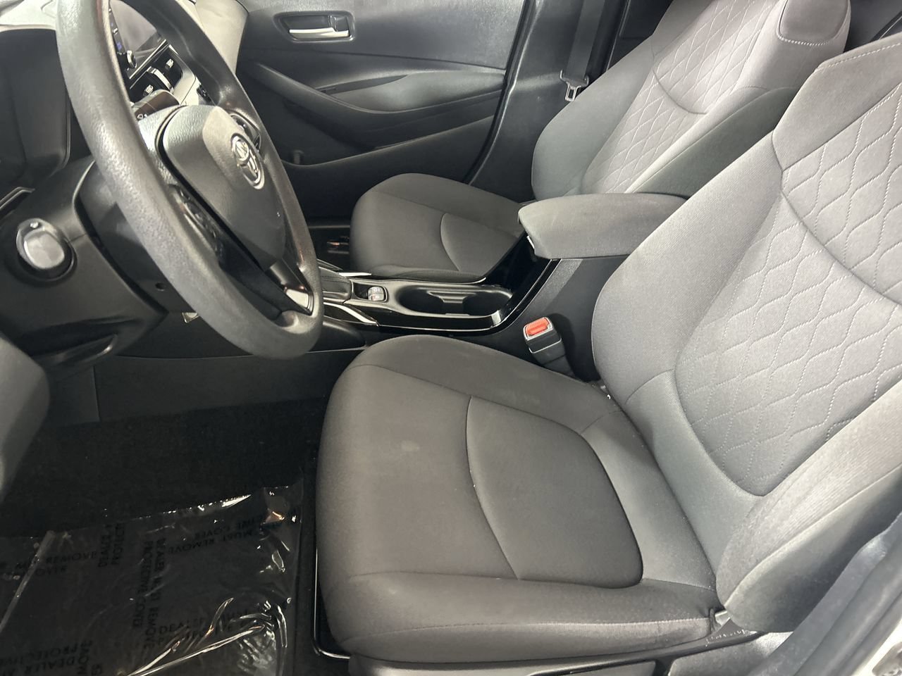 Used 2021 Toyota Corolla LE w/ Carpet Mat Package (TMS) FWD image 21