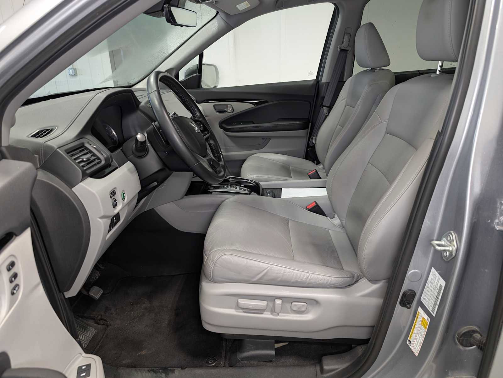 Used 2021 Honda Pilot Elite image 4