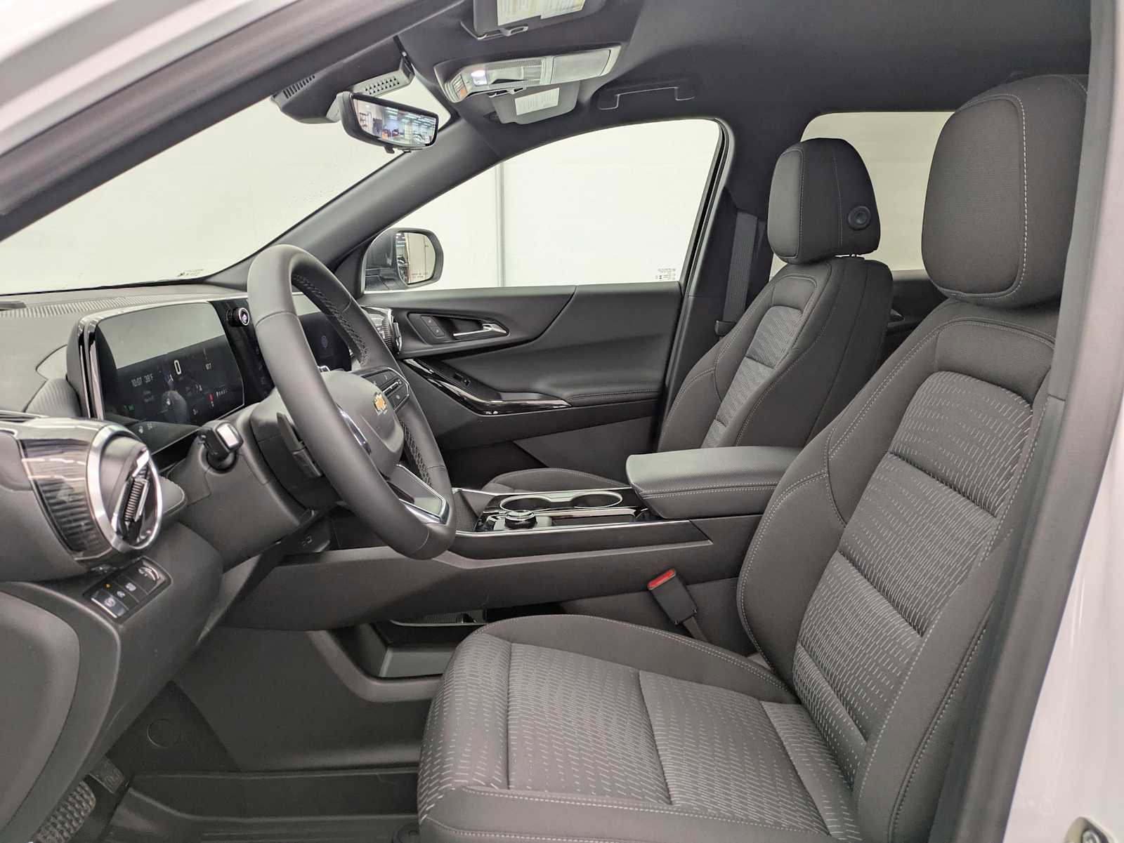 New 2026 Chevrolet Equinox LT image 16