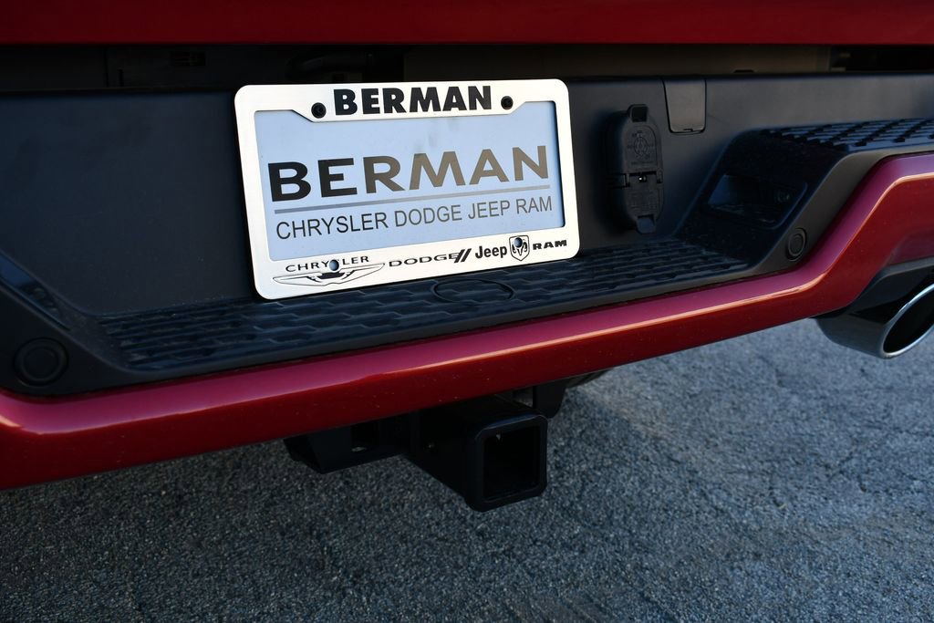 New 2026 RAM 1500 Laramie w/ Sport Appearance Package AWD/4WD image 8
