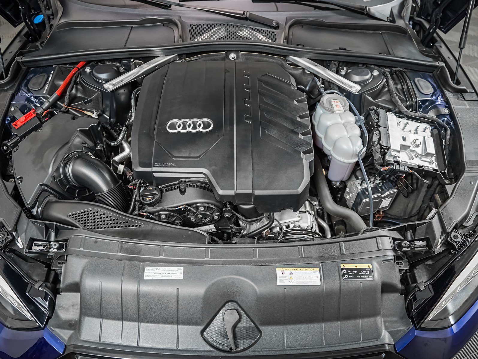 Used 2023 Audi A5 2.0T Premium Plus w/ Premium Plus AWD/4WD image 4