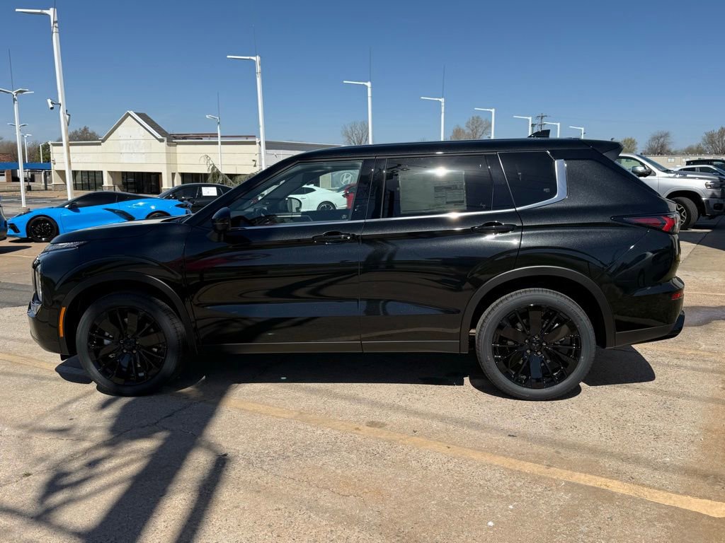 New 2026 Mitsubishi Outlander LE image 7