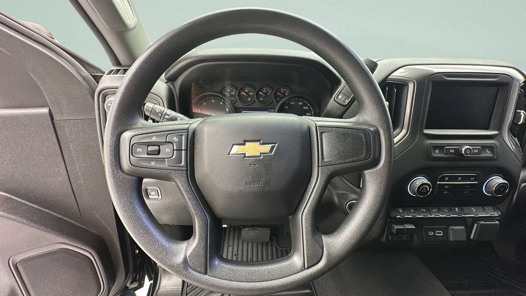 Used 2025 Chevrolet Silverado 2500 Custom w/ Custom Value Package AWD/4WD image 16