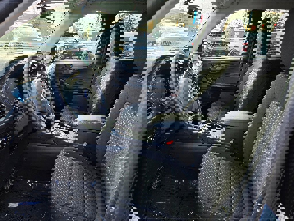 Used 2025 Ford Escape Active image 12