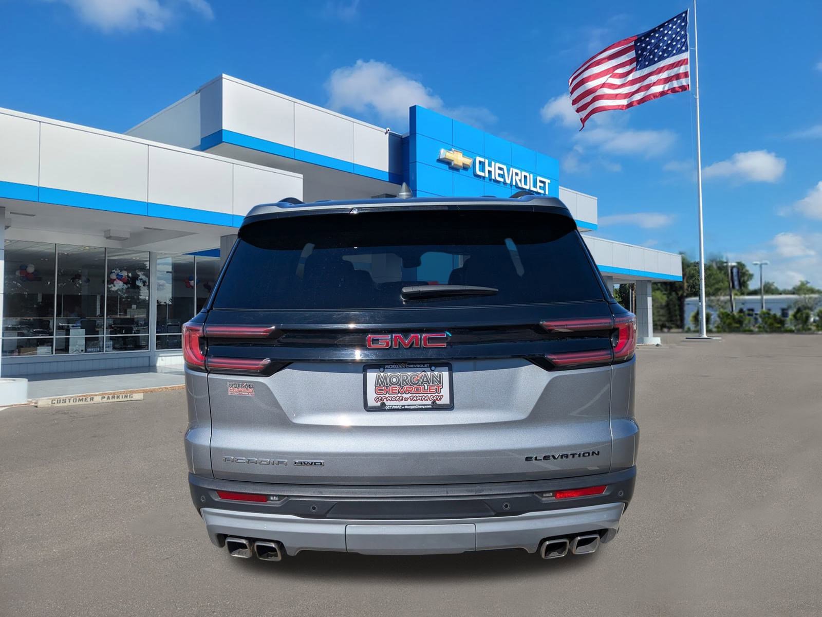 Used 2024 GMC Acadia Elevation image 5