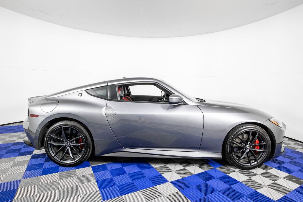 Used 2024 Nissan Z Performance w/ Floor Mat Package image 4