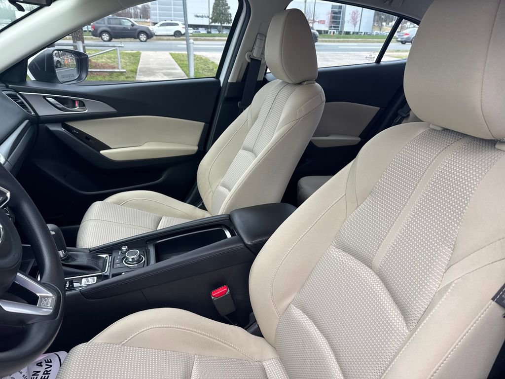 Used 2017 MAZDA MAZDA3 Sport w/ Preferred Equipment Package image 9