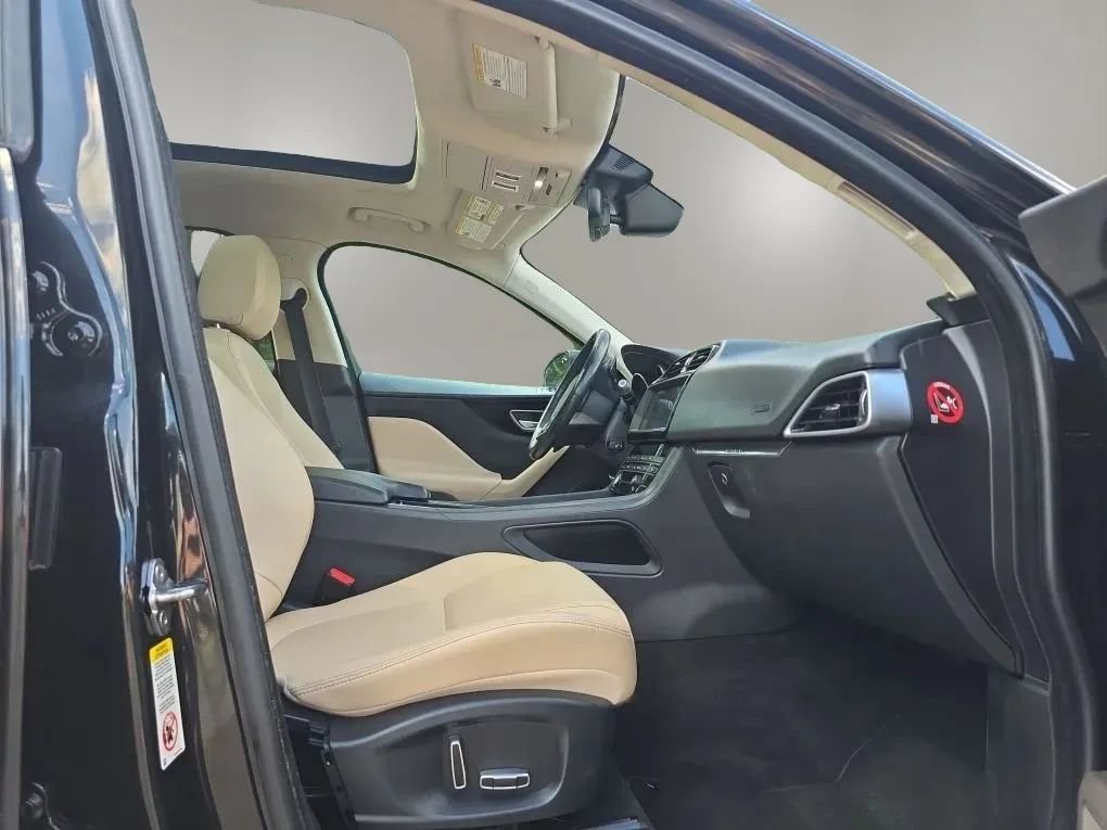 Used 2019 Jaguar F-PACE Premium AWD/4WD image 50