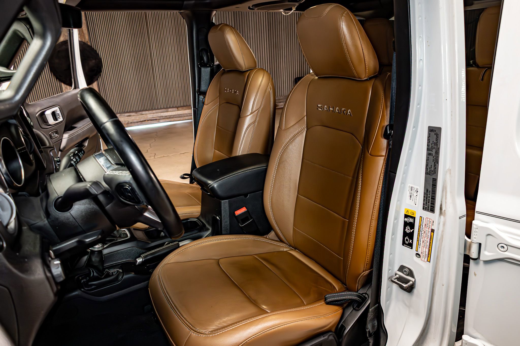 Used 2020 Jeep Wrangler Unlimited Sahara AWD/4WD image 24