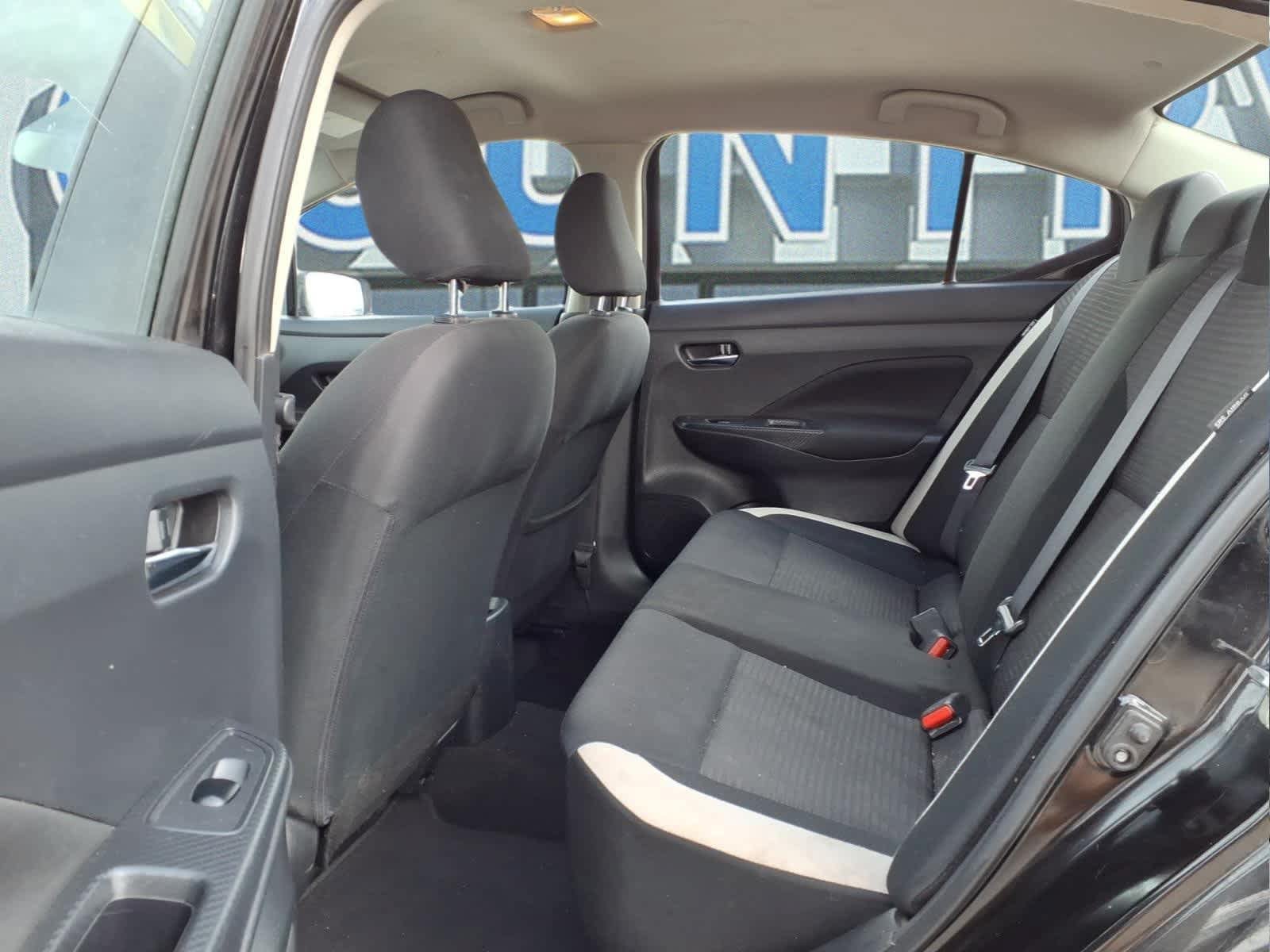 Used 2021 Nissan Versa SV FWD image 6