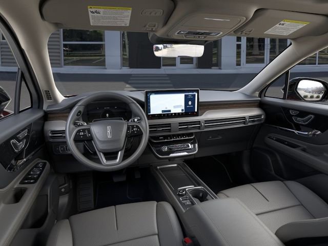 New 2025 Lincoln Corsair Reserve FWD image 9