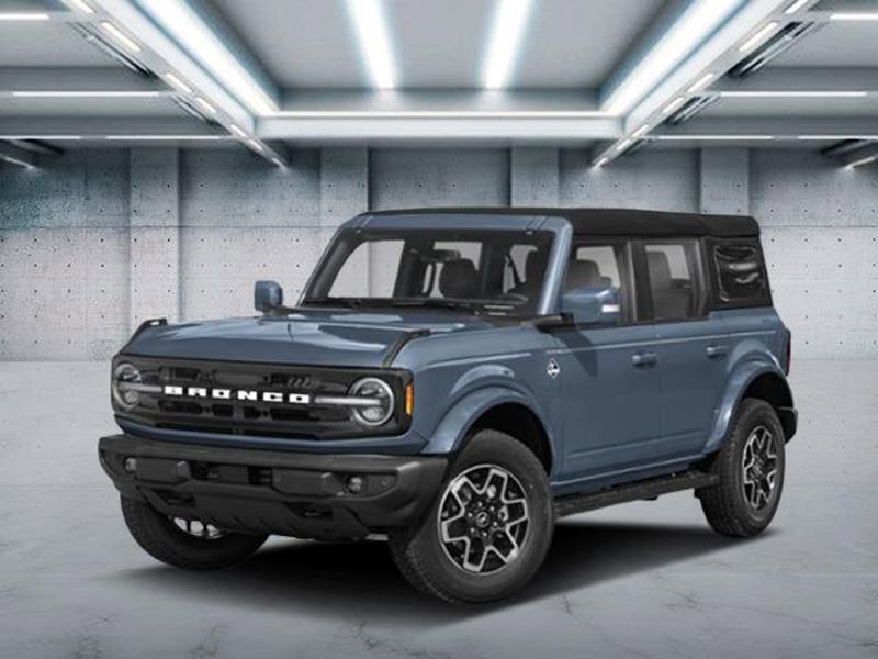 New 2025 Ford Bronco Outer Banks w/ Sasquatch Package