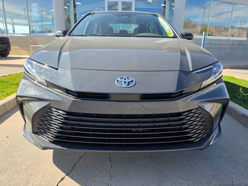 Used 2025 Toyota Camry LE FWD image 2