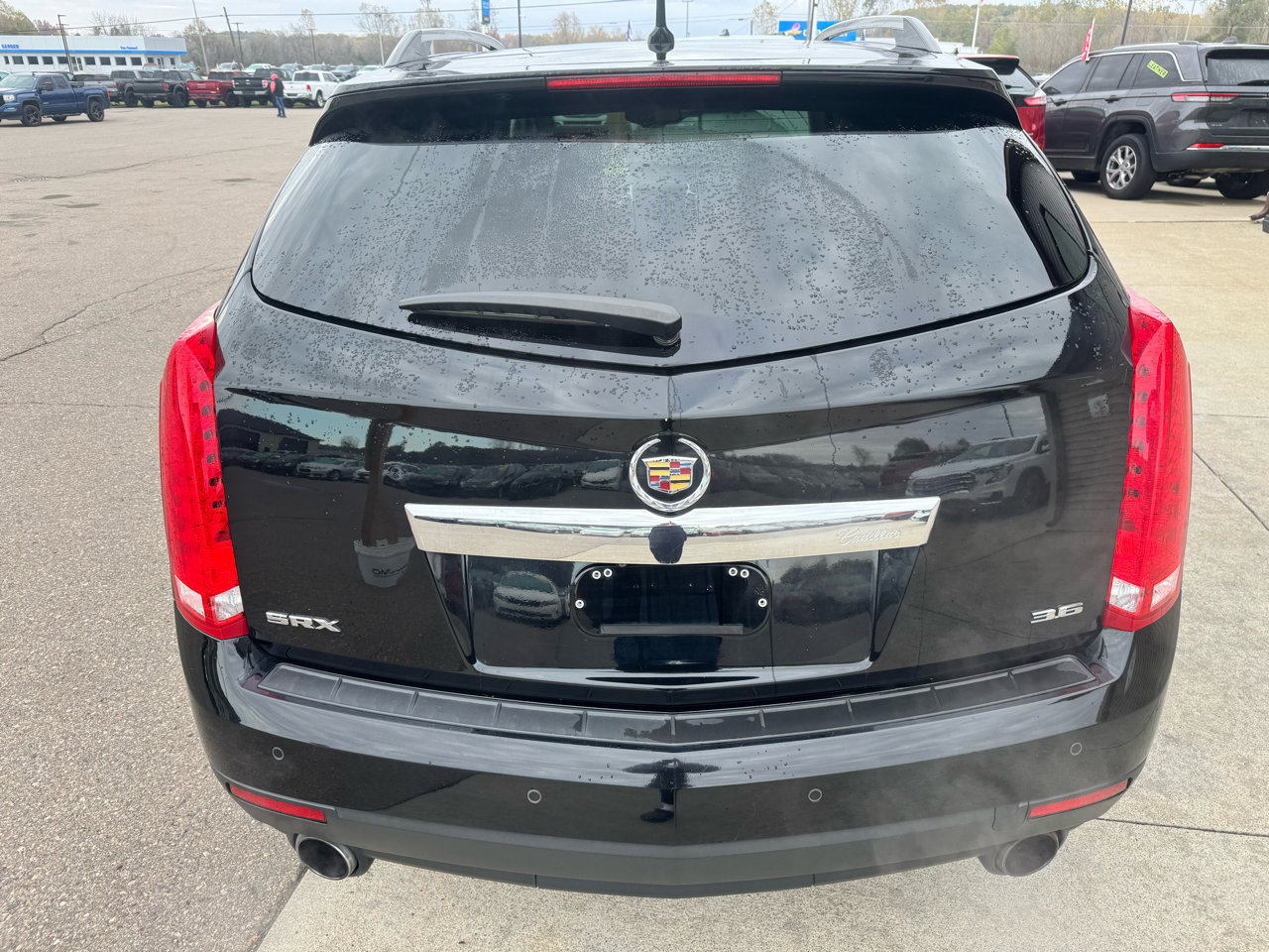 Used 2013 Cadillac SRX Luxury w/ Driver Awareness Package image 6