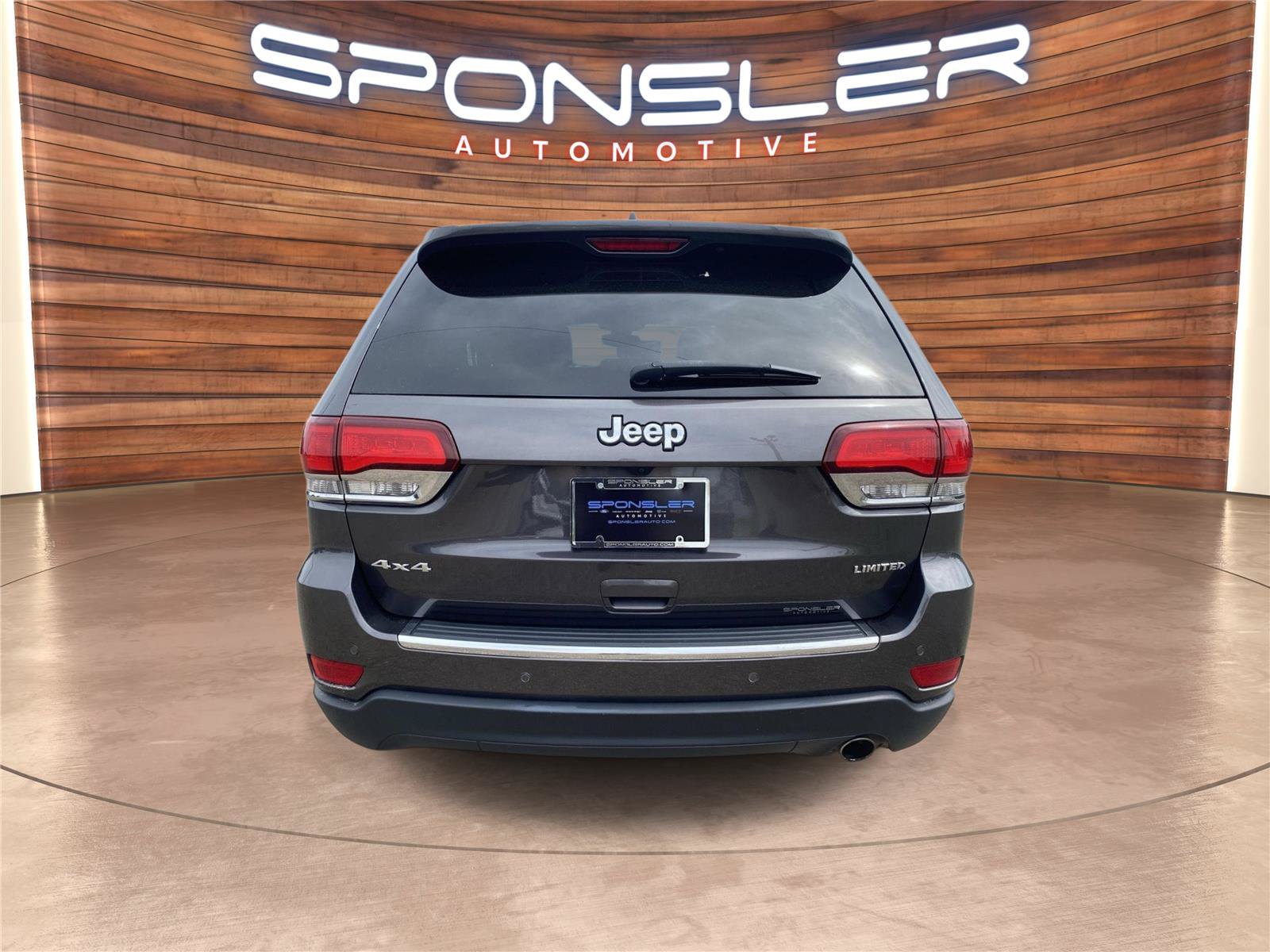 Used 2020 Jeep Grand Cherokee Limited AWD/4WD image 6