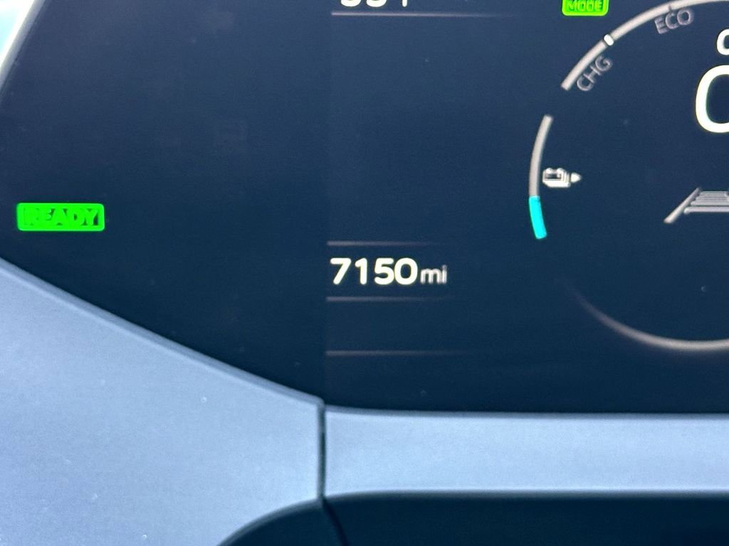 Used 2025 Toyota Prius Plug-In Hybrid FWD image 24