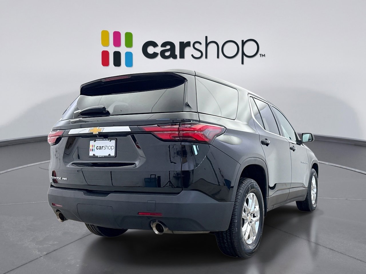 Used 2023 Chevrolet Traverse LS image 5