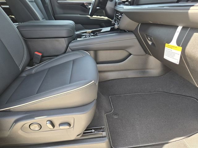 New 2026 Chevrolet Suburban Premier w/ Sun And Tow Package AWD/4WD image 10