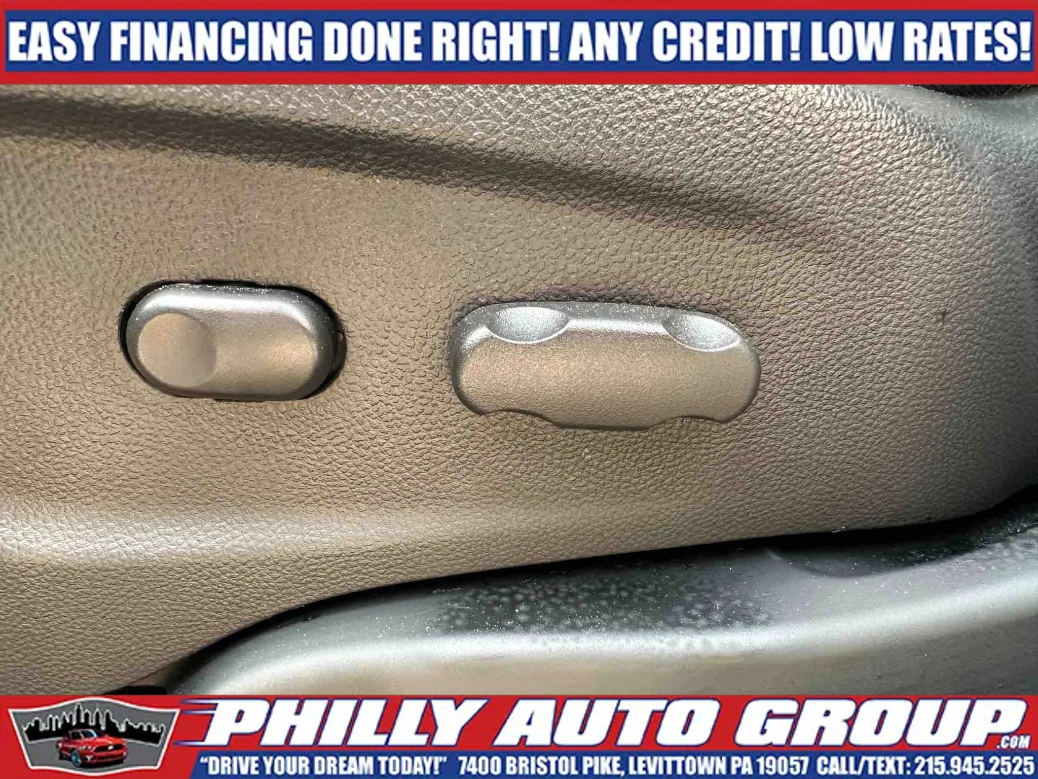 Used 2018 Chevrolet Trax LT w/ LT Convenience Package image 21