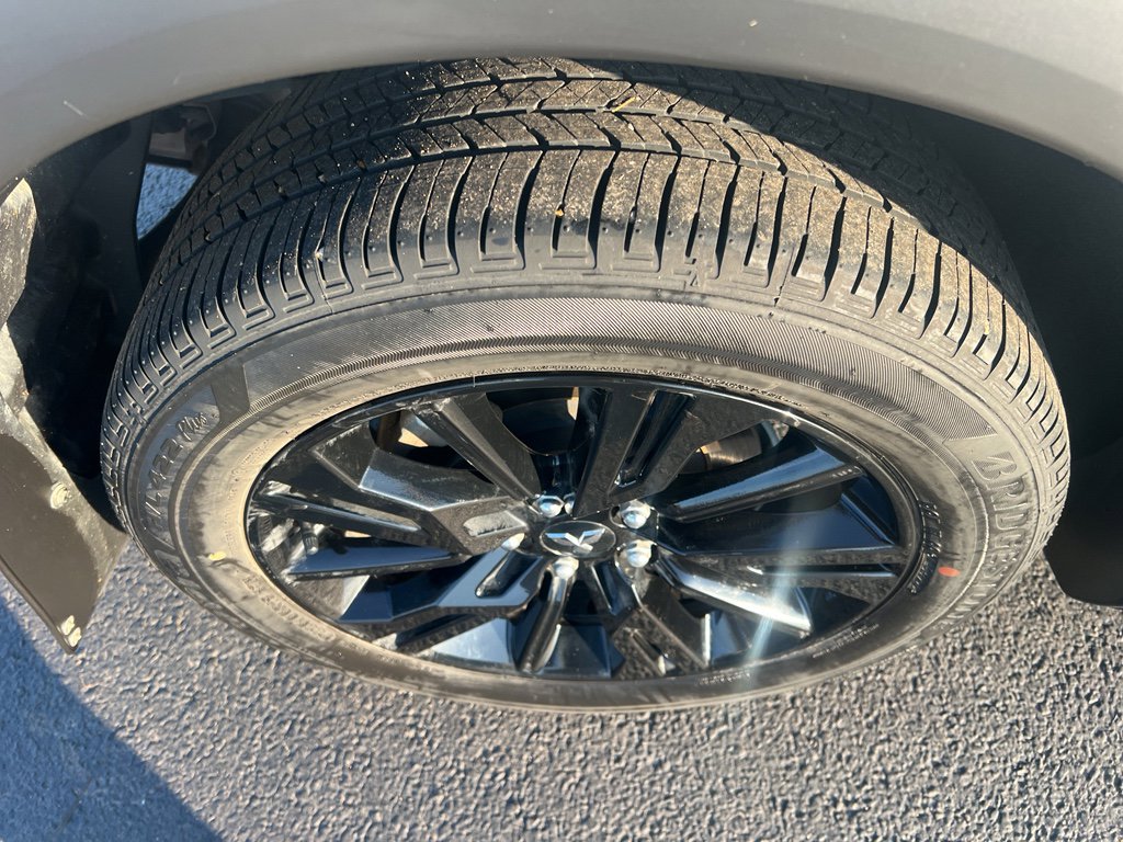 Used 2023 Mitsubishi Eclipse Cross LE AWD/4WD image 12