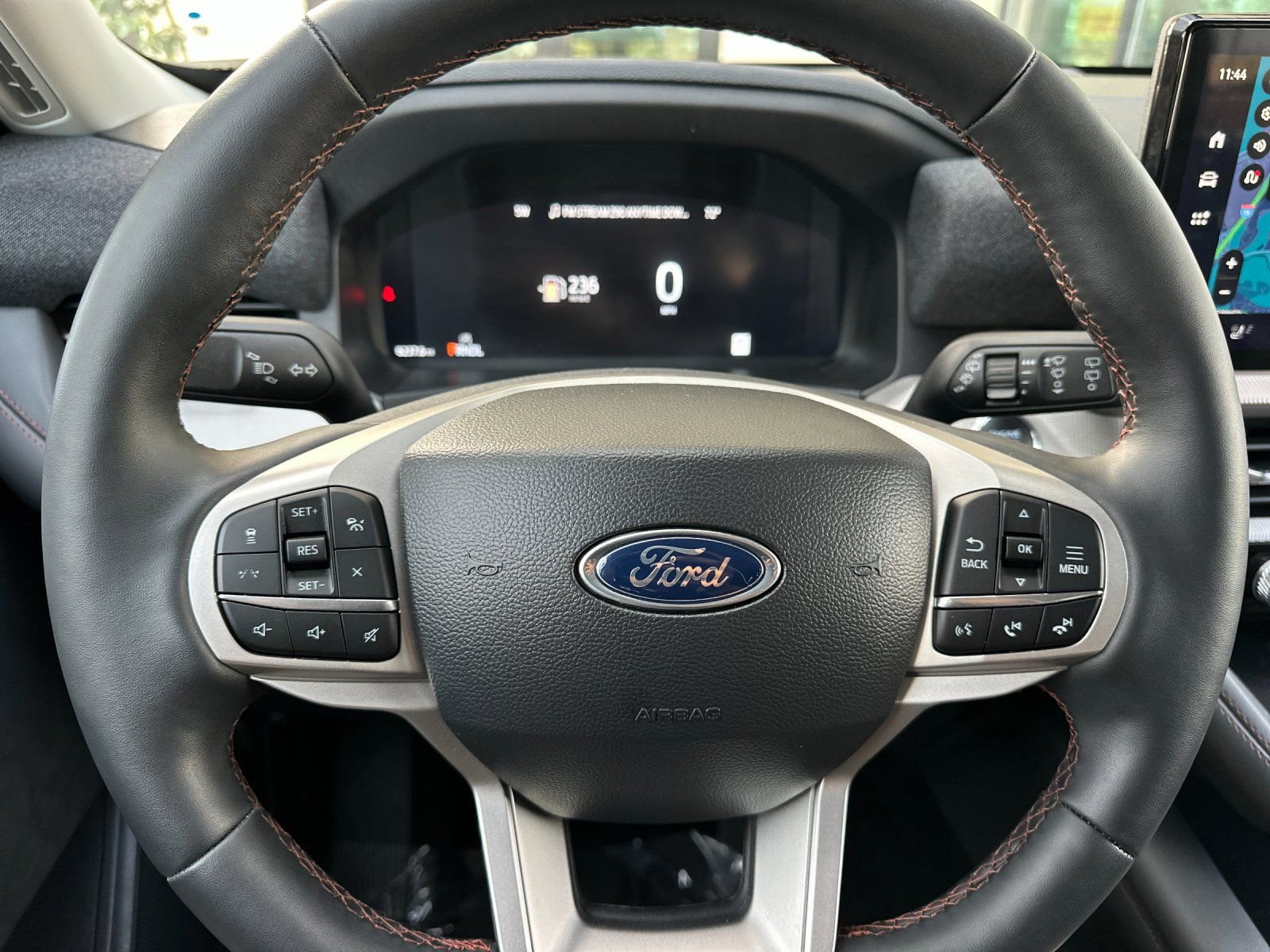 New 2025 Ford Explorer Active w/ Active Comfort Package image 27