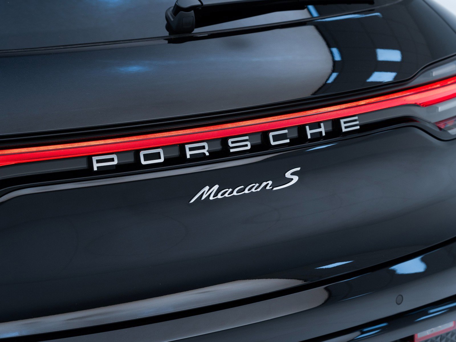 New 2026 Porsche Macan S image 14