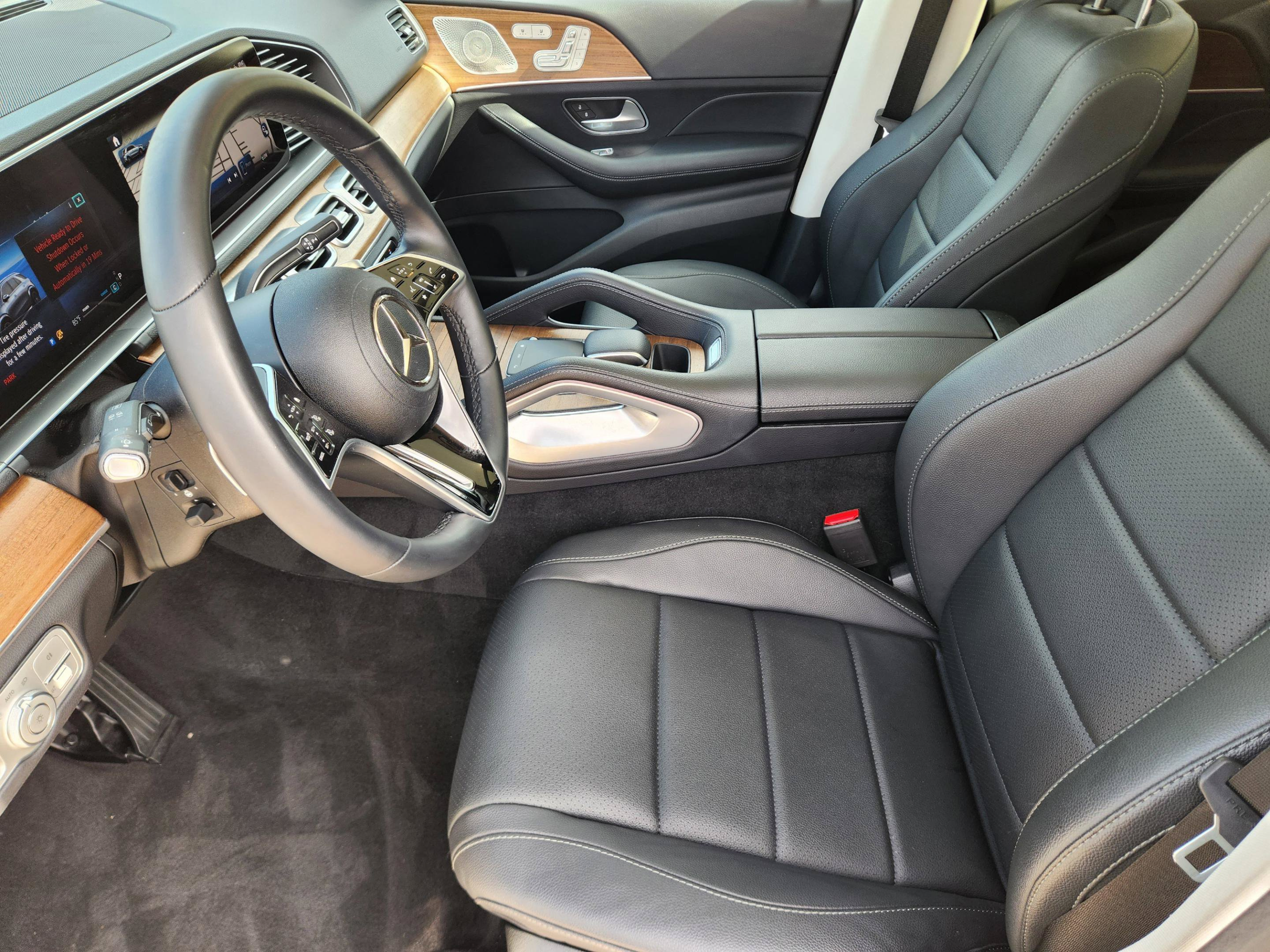 Used 2024 Mercedes-Benz GLE 350 4MATIC w/ Winter Package image 6