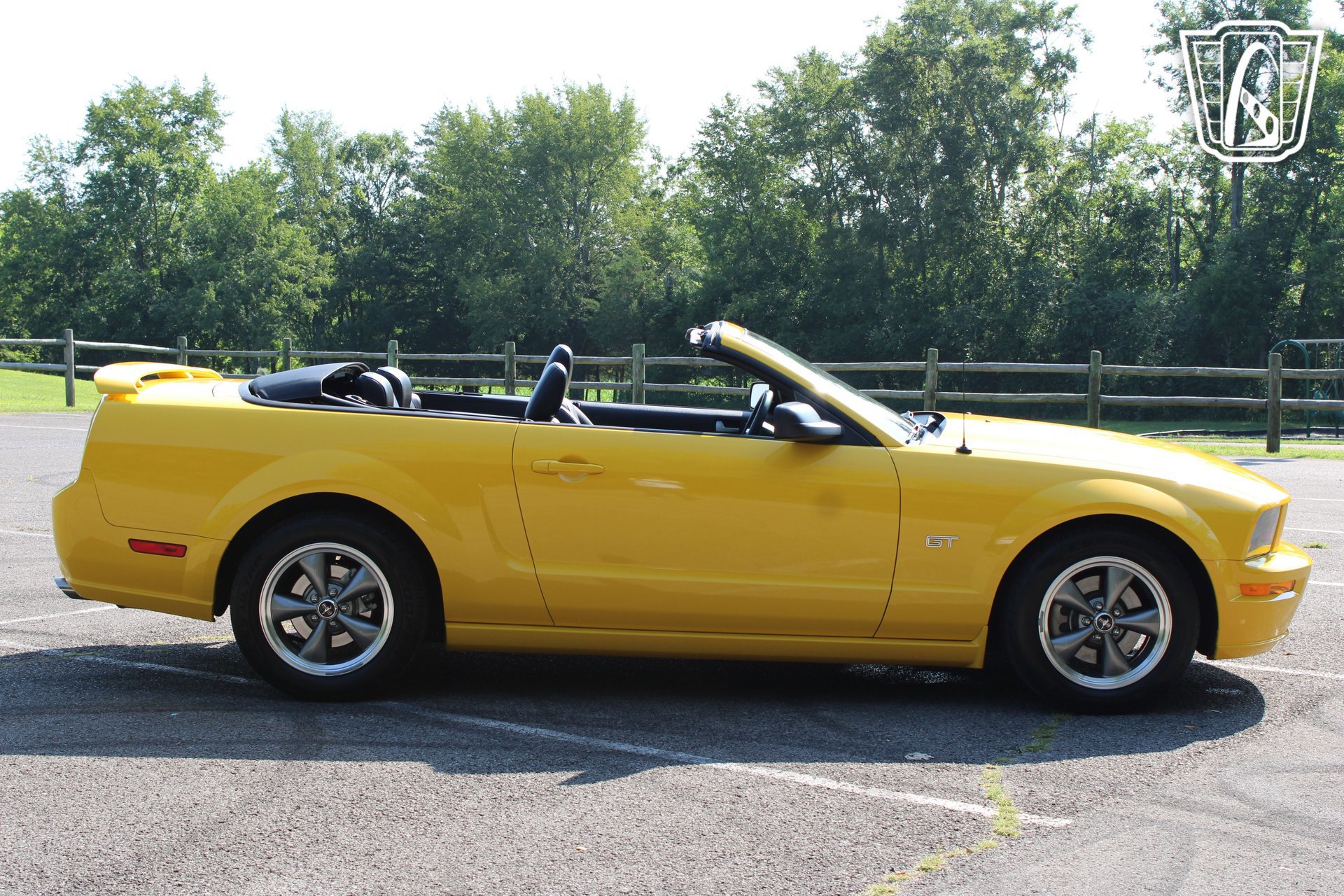 Used 2006 Ford Mustang GT RWD image 40