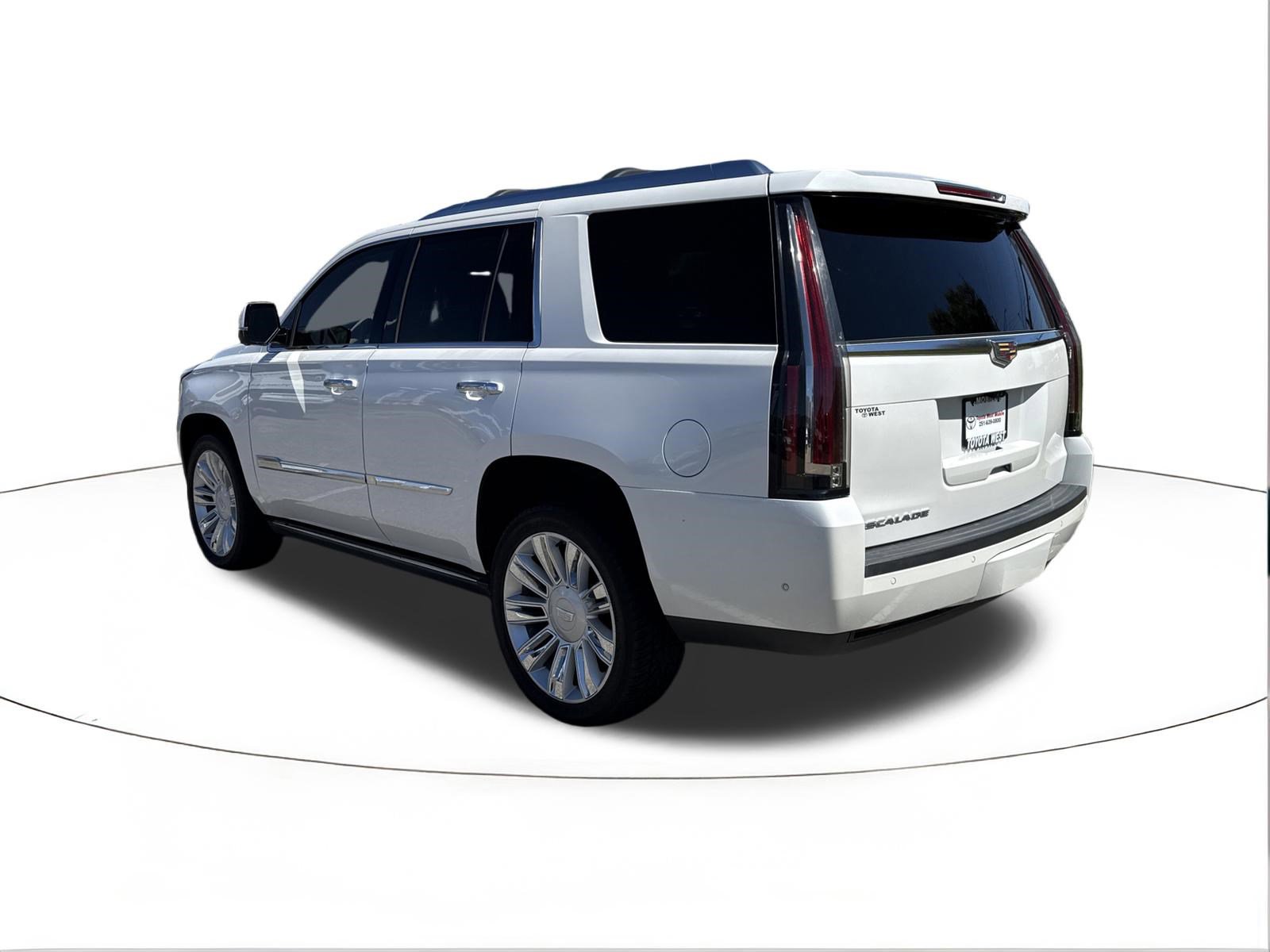 Used 2017 Cadillac Escalade Platinum image 5