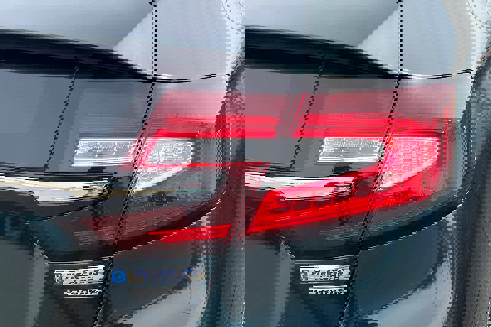 Used 2020 Honda Clarity Touring image 17