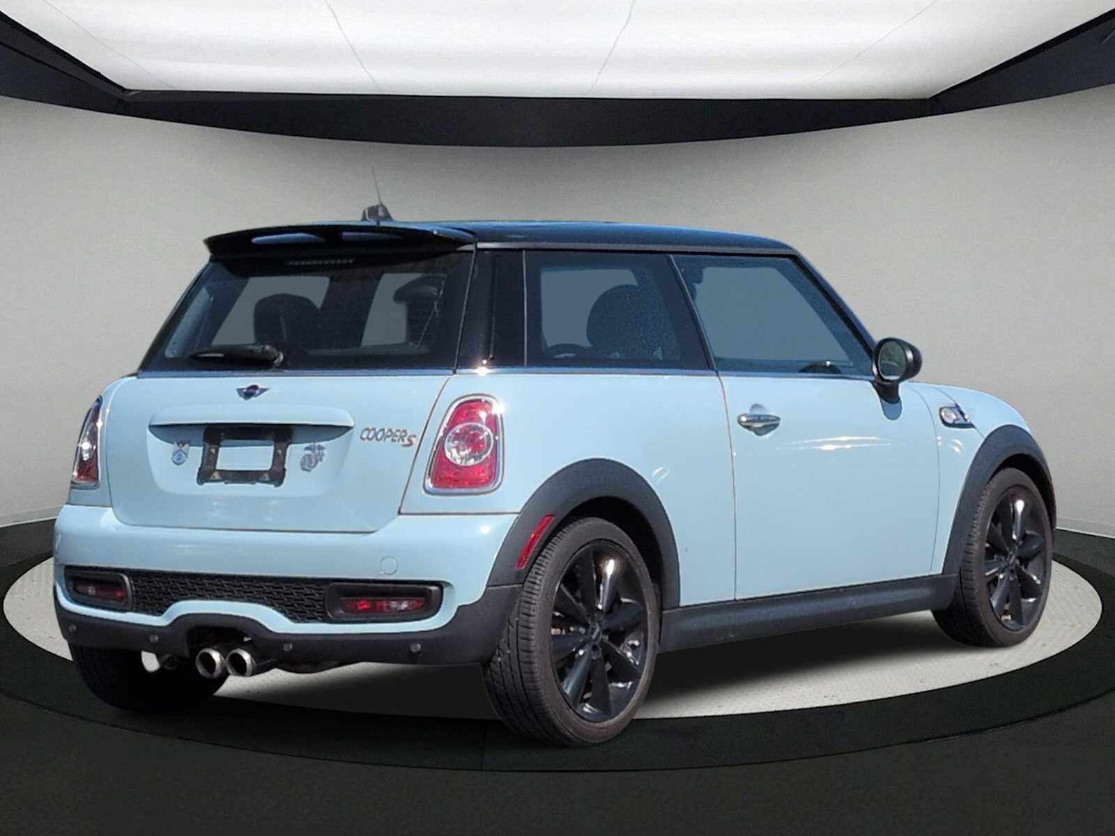 Used 2013 MINI Cooper S FWD image 8