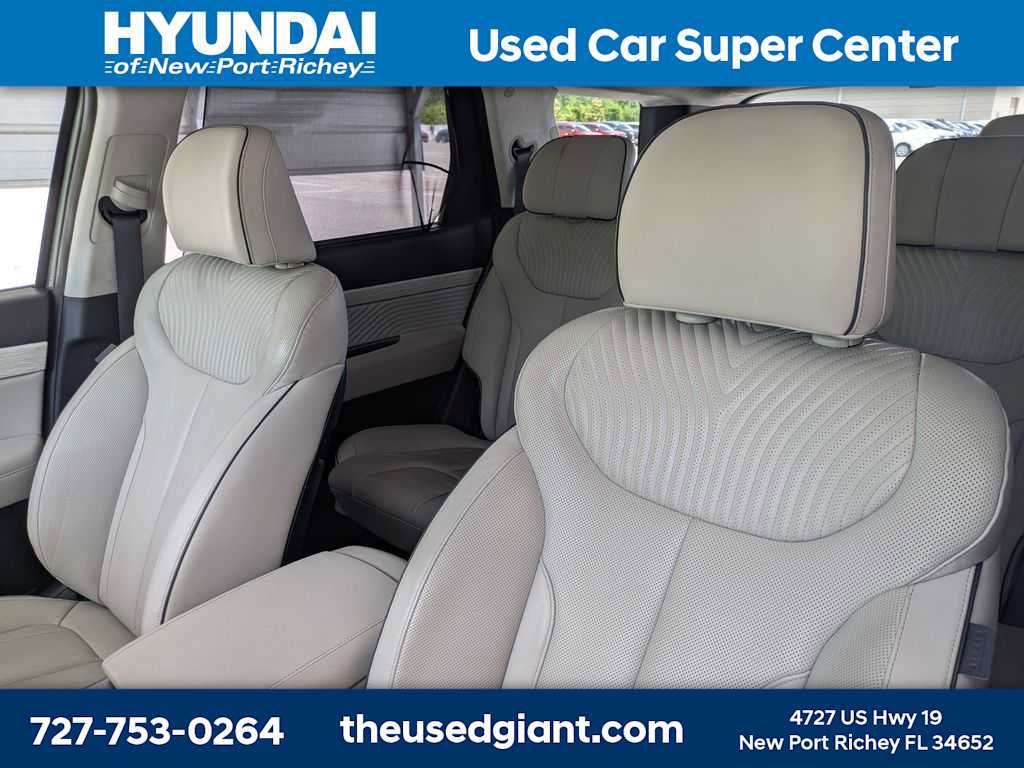Used 2023 Hyundai Palisade Calligraphy AWD/4WD image 7