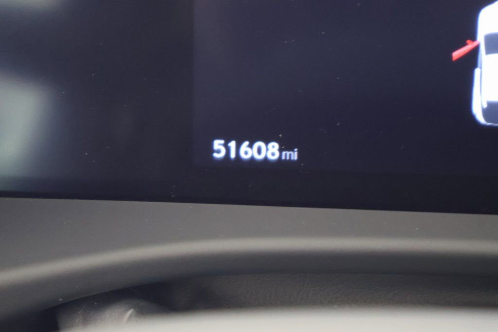 Used 2023 Lexus RZ 450e Premium image 15