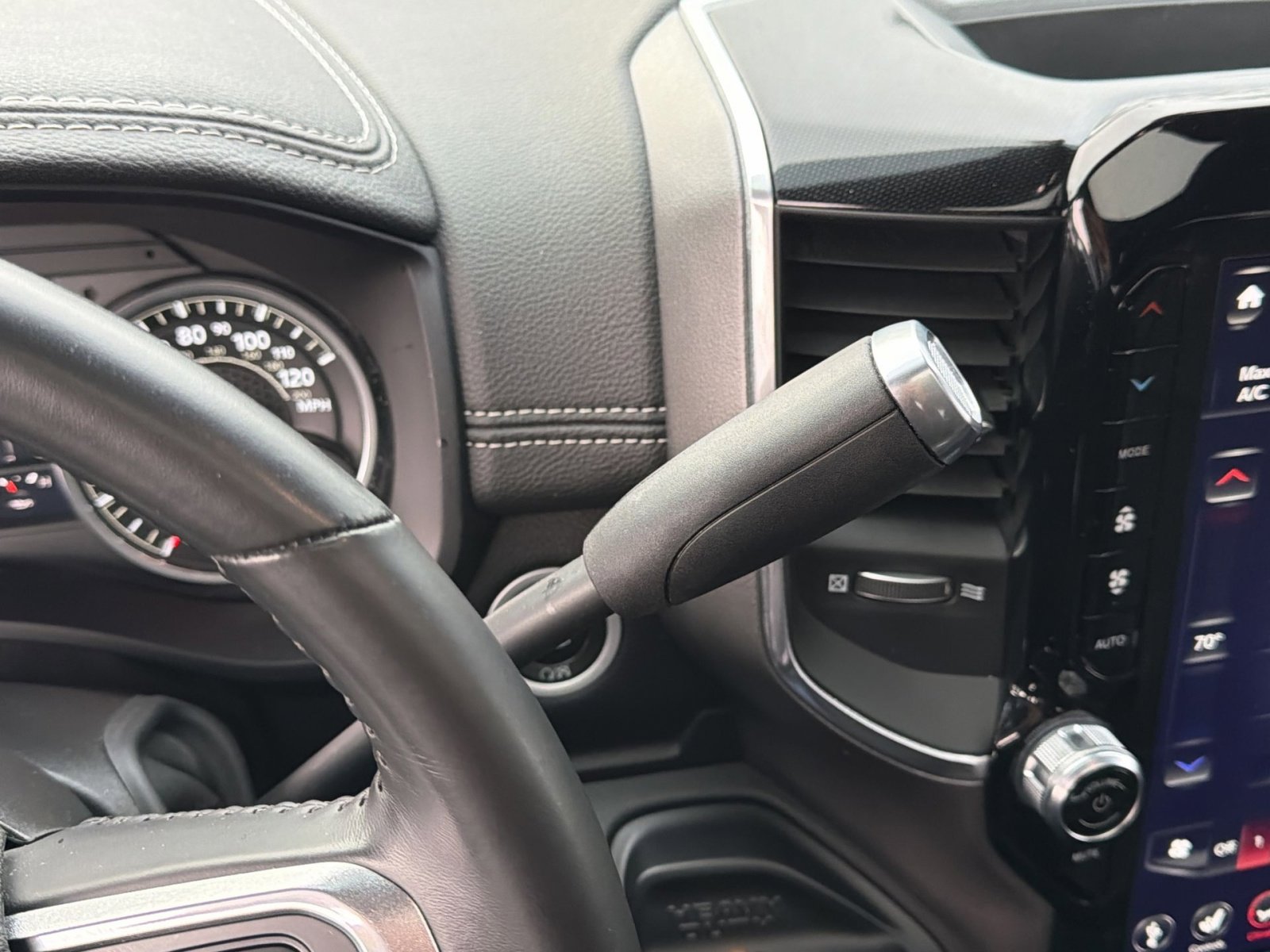 Certified 2020 RAM 2500 Laramie image 28