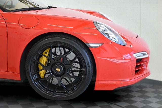 Used 2014 Porsche 911 Turbo AWD/4WD image 13