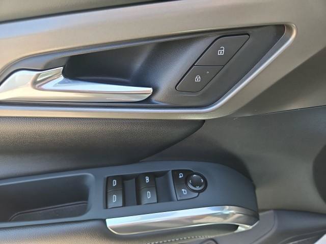 New 2027 Chevrolet Traverse LT w/ LPO, Cargo Package FWD image 23