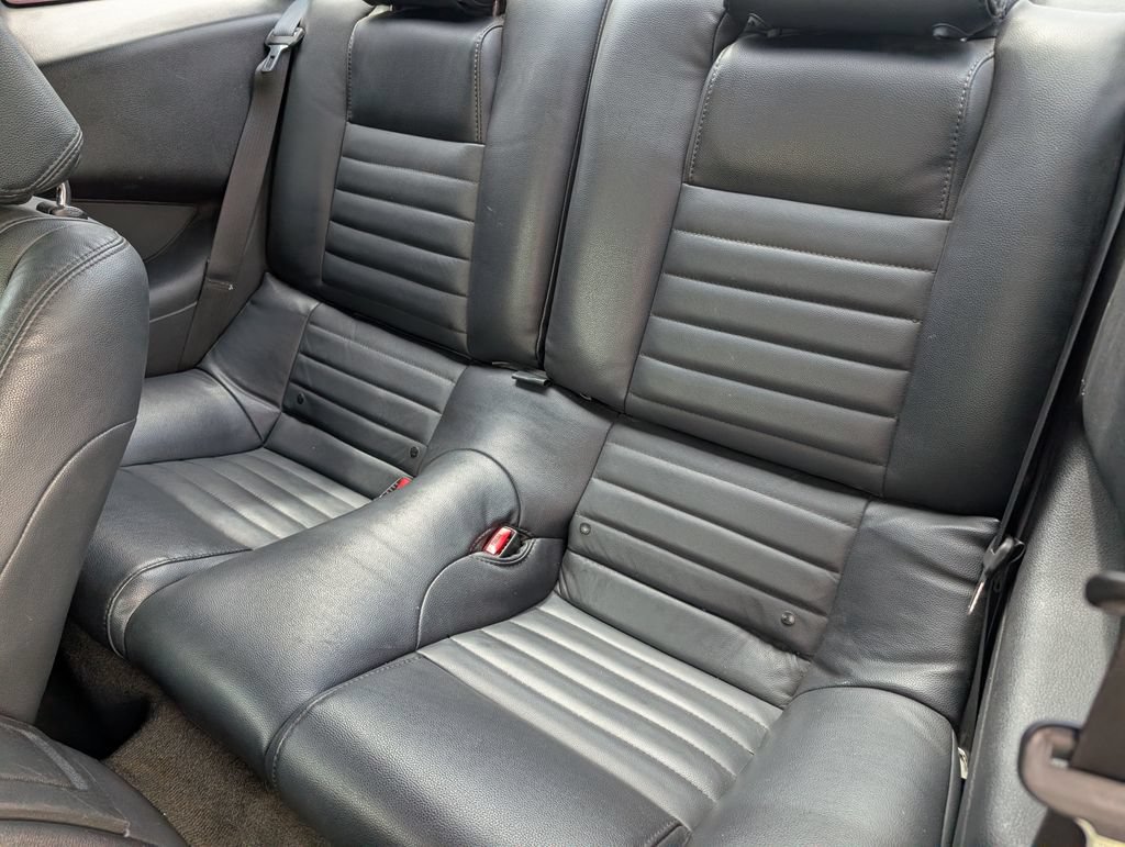 Used 2014 Ford Mustang Coupe RWD image 9