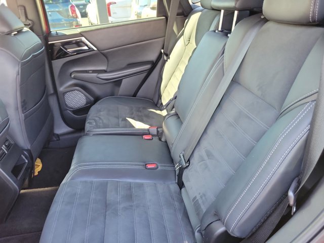 Used 2022 Mitsubishi Outlander SE image 15