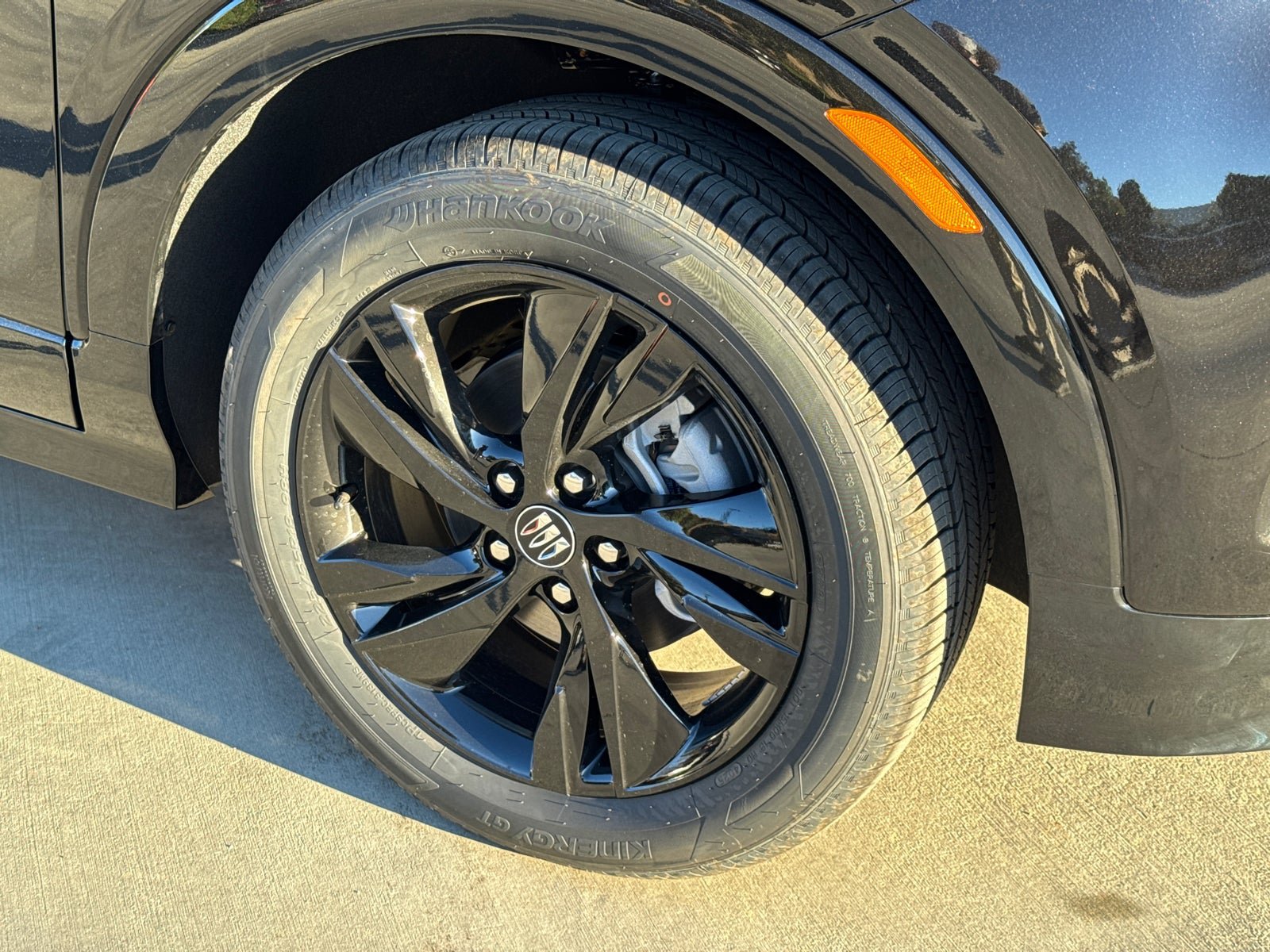 New 2026 Buick Encore GX Sport Touring FWD image 6