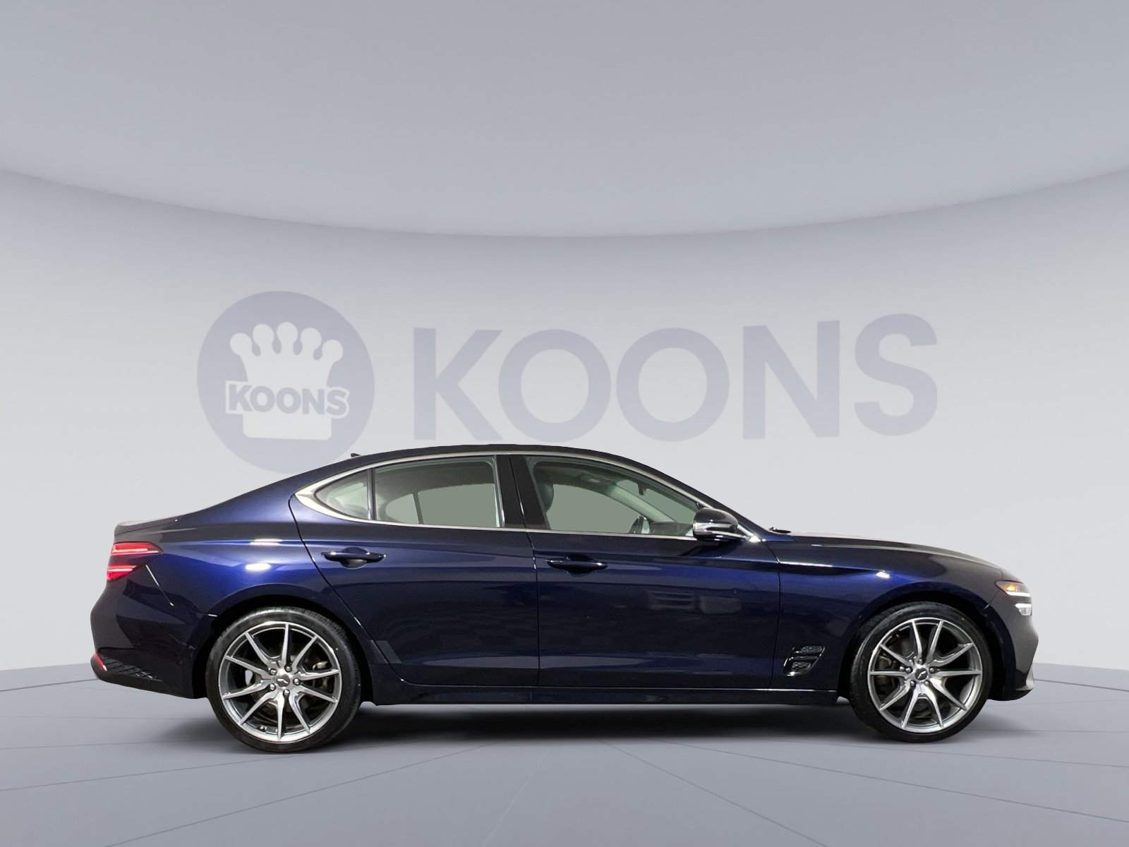 Used 2023 Genesis G70 2.0T image 7