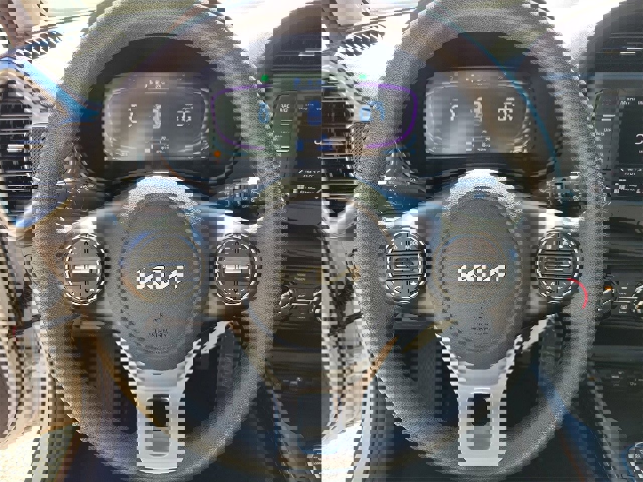 Used 2024 Kia Soul LX w/ Option Group 015 image 17