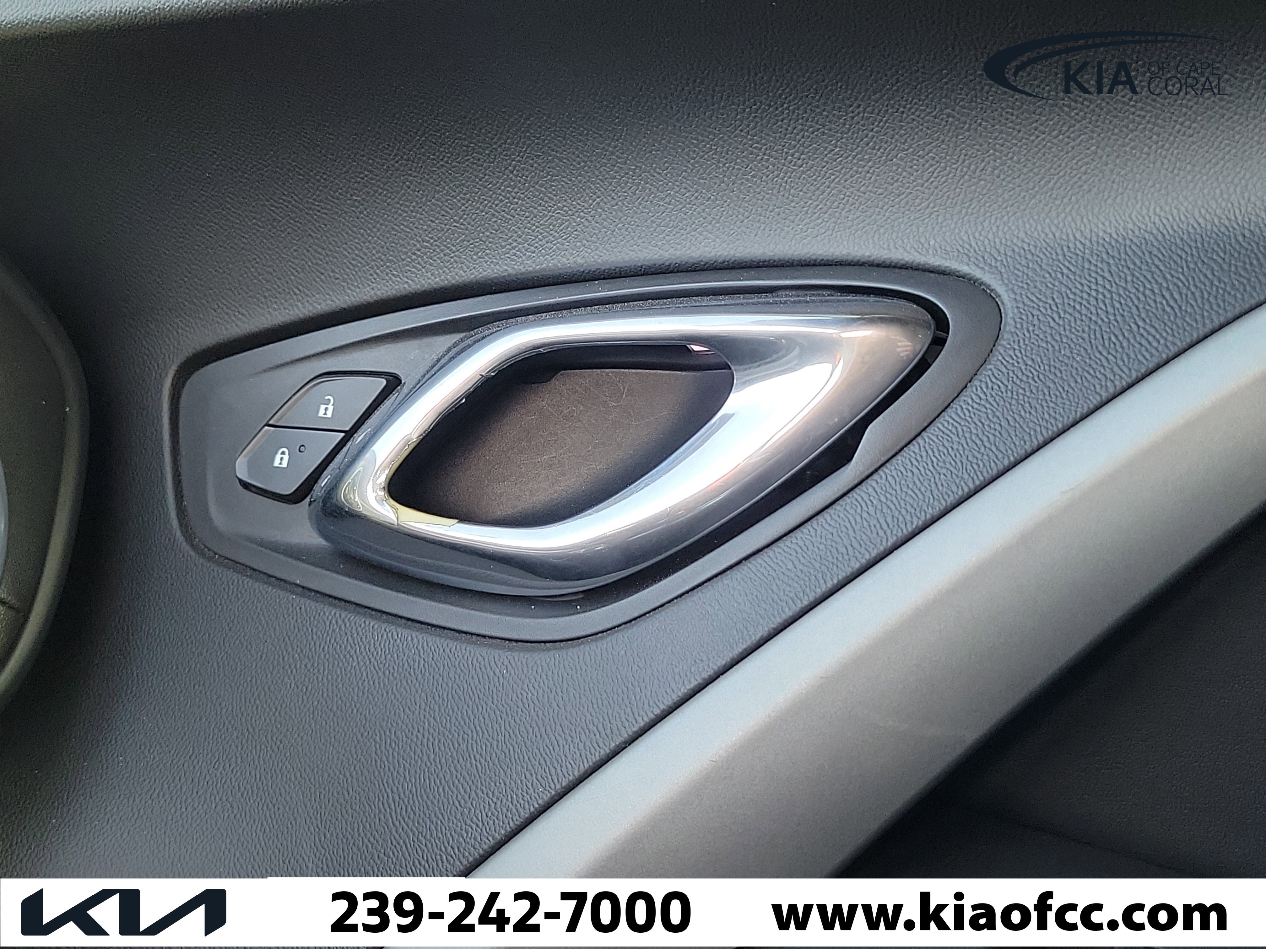 Used 2017 Chevrolet Camaro SS image 24