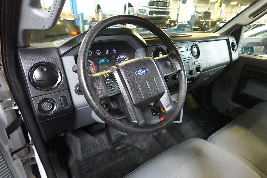 Used 2019 Ford F750 2WD Regular Cab Super Duty image 19
