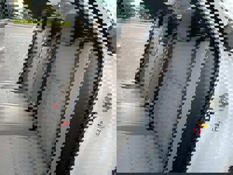 Used 2017 Toyota Camry SE image 30