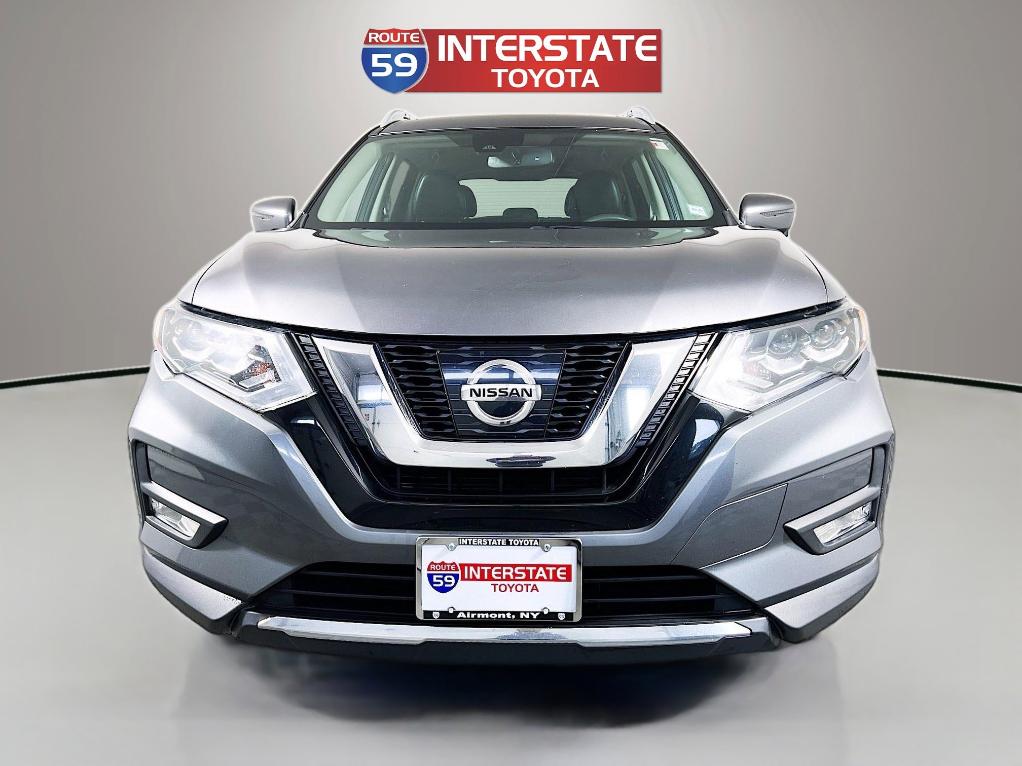 Used 2017 Nissan Rogue SL w/ SL HEV Premium Package image 2