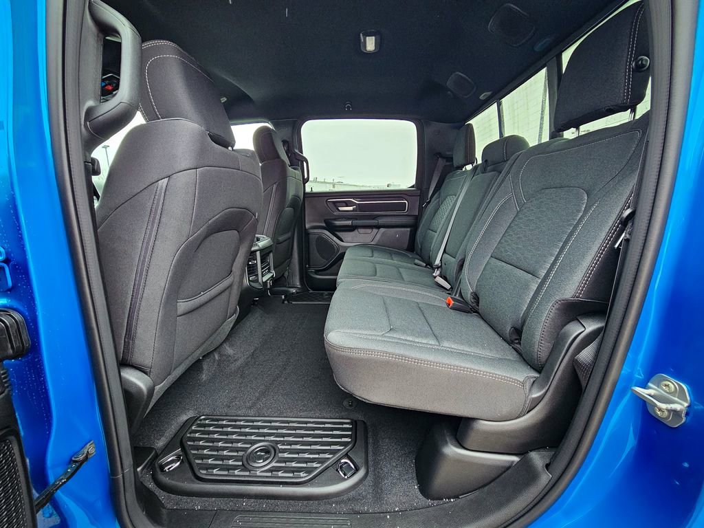 New 2026 RAM 1500 4x4 Crew Cab image 34