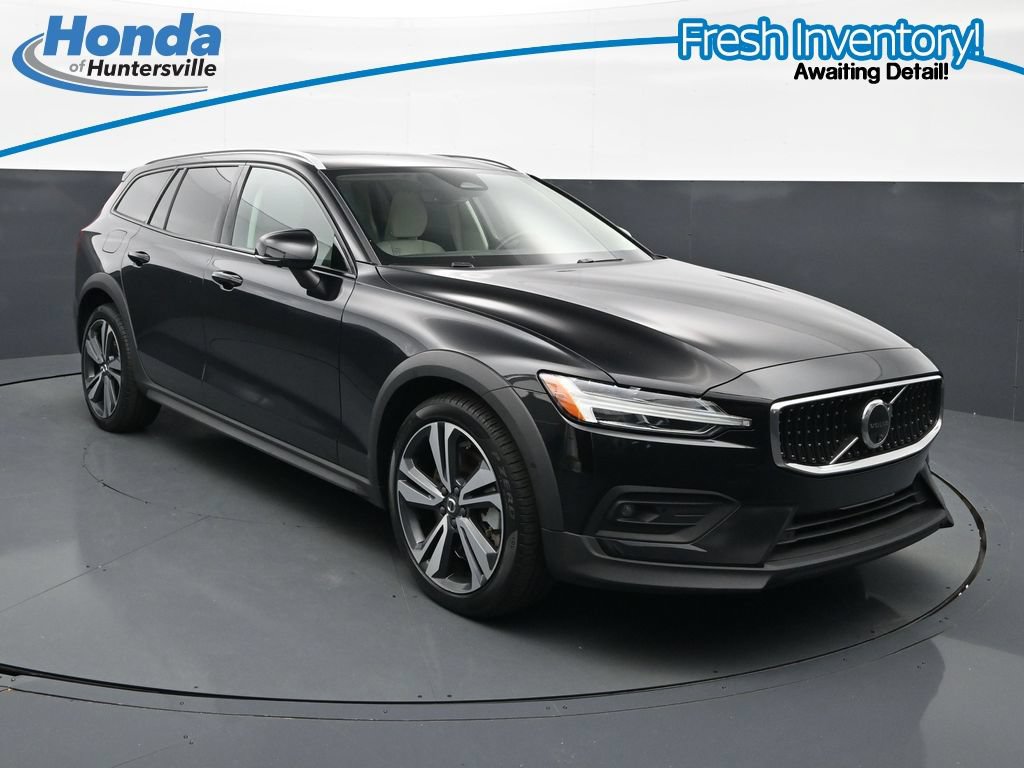Used 2025 Volvo V60 B5 Cross Country Plus AWD/4WD 360° Tour